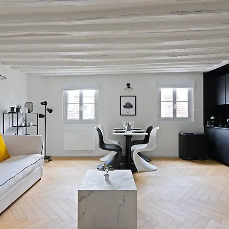 Elegant Appartement Pres Du Musee Du Louvre Et Du Jardin Des Tuileries Free Netflix-3